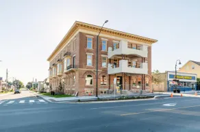 Luxury Rideau Apartments by Simply Comfort - Image 4