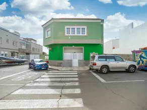 Lovely Holiday Home in Castillo del Romeral near Seabeach - Image 3