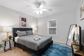 Stylish 1BR Near UT Highland Evonify - Image 4