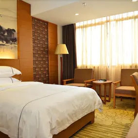 Yazhi Collection Hotel - Image 4