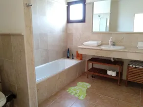 Deluxe Las Marinas Rooms - Image 2