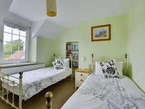 Modern Holiday Home in Lydstep With Fenced Garden - Image 5