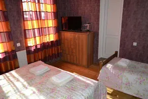 Orange House - Image 5