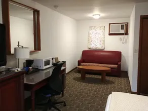 Walnut Lane Motel - Image 4