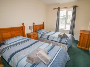 Apartment 42 - Image 4