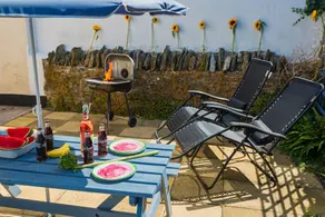 Braunton Blue Dolphin Cottage - Image 3