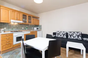 Picasso Apartments - Image 3