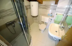 Nice Home in Benkovac With Wifi, 4 Bedrooms and Outdoor Swimming Pool - Image 4