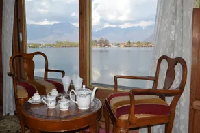 Peacock Houseboats - Image 2