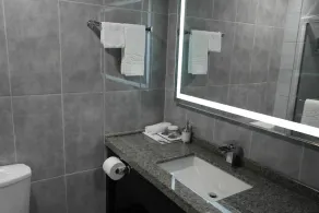 Stars Inn Edmonton Airport - Image 3