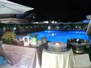 Beverly Village - Image 2