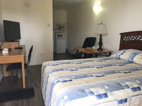 Grassland Motel - Image 3