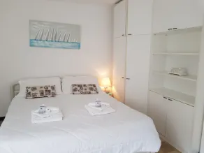 Charming Flat - Image 4