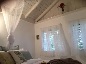 The Sun & Rain Cottage - Image 5
