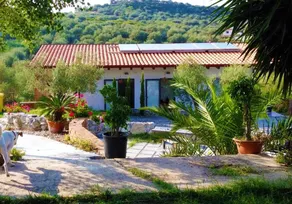 Villa with 4 bedrooms in San Pier Niceto with wonderful sea view private pool and enclosed garden 2 - Image 5