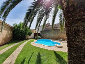 Spacious Villa in Languedoc-roussillon With Private Swimming Pool - Image 2