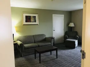 Ramada by Wyndham Batesville - Image 2