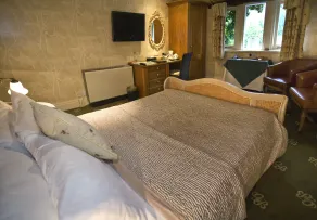 Gibbon Bridge Hotel - Image 2