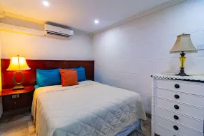 Clifton Apartments - Image 4