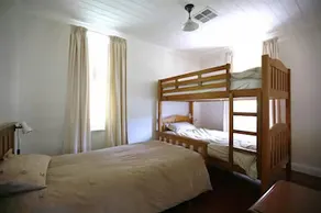 Singletons Retreat - Image 4