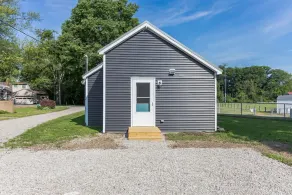 Walk To Lake Erie Renovated 2br Huron Home Near Cedar Point & Kalahari - Image 3