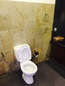 Hotel Sleek - Image 5