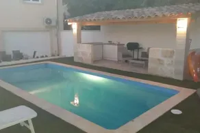House With in Calvisson With Pool Access Enclosed Garden - Image 2