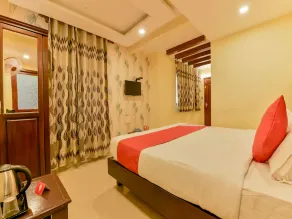 OYO 8214 Malabar Plaza Residency 1 - Image 2