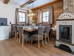 Luxurious Chalet in Katschberghöhe With Balcony - Image 4