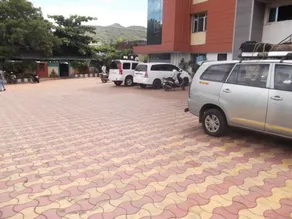 Hotel Trimurti Pride - Image 5