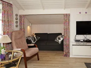 Luring Holiday Home in Hemmet With Whirlpool - Image 4