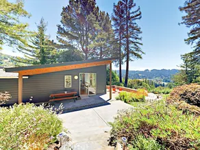 Magic Madrone - 2br W/ Private Hot Tub 2 Bedroom Home - Image 4
