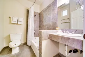 Found Hotel San Diego - Image 2