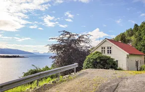 Nice Home in Brekke With Wifi and 5 Bedrooms - Image 5