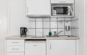 Part-Time Home Slagsta Strand - Image 3