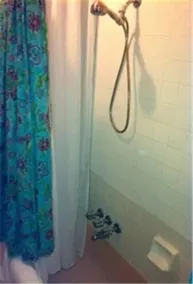 Bronx Guest House - Image 5