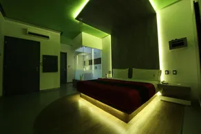 Auto Hotel Marqués - Image 2