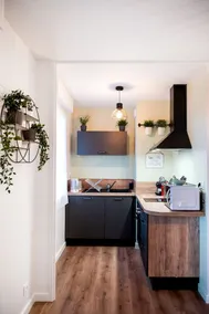 Chic & Cosy Appartement avec Terrasse, Parking Privatif - Image 4