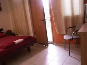 Momo's Hostel - Image 4