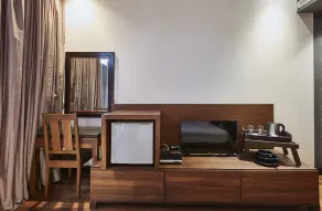 Luxx at Silom - Image 4