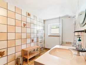 Spacious Apartment in Berwang Near Ski Area - Image 5