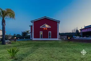 Villa Clara Country Retreat - Image 2