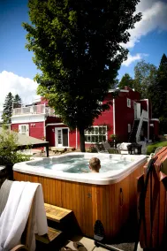 Auberge De La Tour Du Lac - Image 4