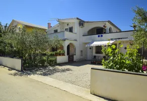 Apartments Mira Vir - Image 3