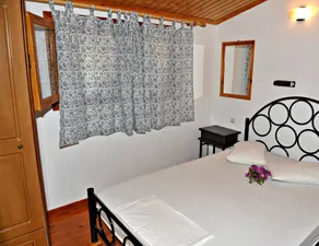 Studios Dimitris Giatras - Image 3