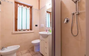 Stunning Home in San Giustino PG With 4 Bedrooms, Wifi and Outdoor Swimming Pool - Image 5