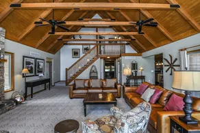 Mountain Merlot House - Image 3