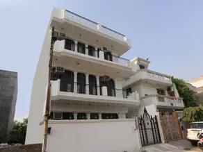 Shree Palce By OYO Rooms - Image 4