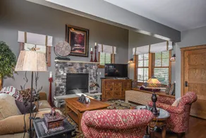 Some Kind of Wonderful 4 Bedroom House - Image 3