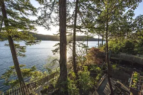 Shangrila Waterfront Vacation Home - Image 3